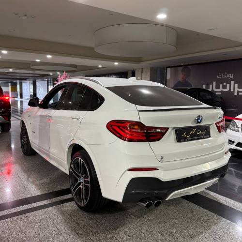 بی ام و x4 ۲۰۱۵