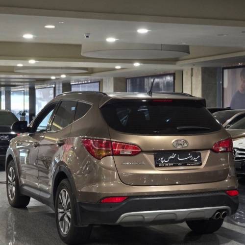 هیوندای مدل سانتافه سال 2015  کارکرده