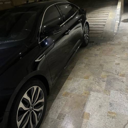 رنو مدل تالیسمان E3 سال 2017  کارکرده