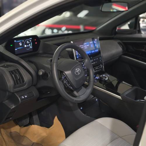 تویوتا BZ4 مدل 2024