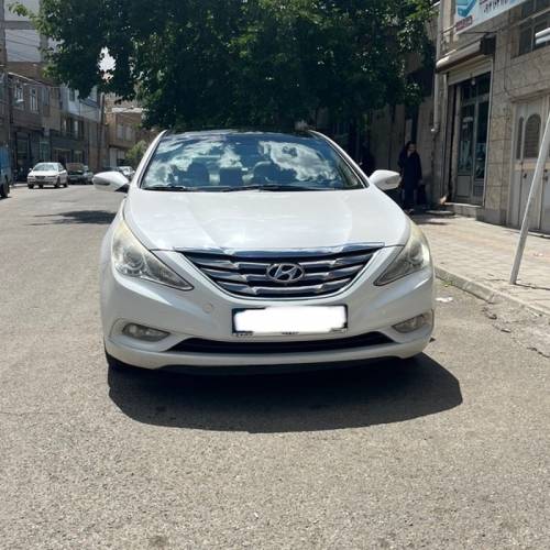 هیوندای مدل سوناتا YF  کارکرده