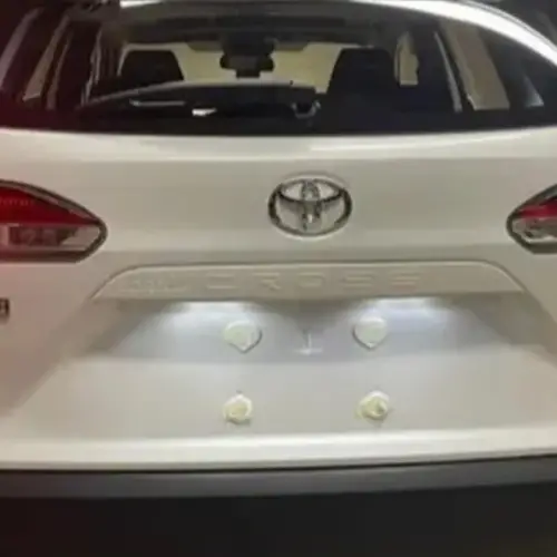 تویوتا مدل کرولا کراس هیبرید 2.0 لیتر سال 2024  صفر