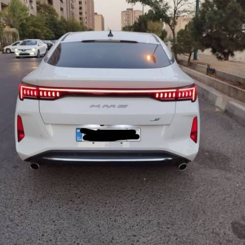 کی ام سی مدل J7 سال 1404  صفر