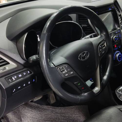 هیوندای مدل سانتافه 4 سیلندر دو دیفرانسیل سال 2017  کارکرده