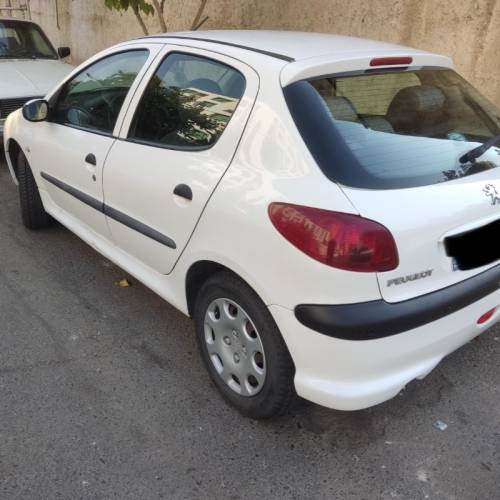 پژو مدل 206 تیپ 5 سال 1393  کارکرده