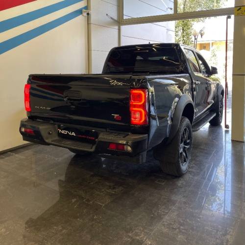 کی ام سی مدل T8 سال 1402  کارکرده