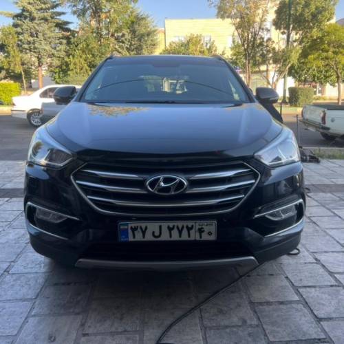 هیوندای مدل سانتافه 4 سیلندر دو دیفرانسیل سال 2016  کارکرده