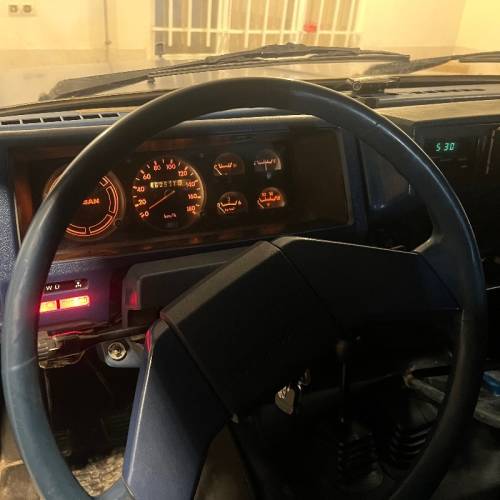 نیسان مدل پاترول چهار در 6 سیلندر سال 1375  کارکرده