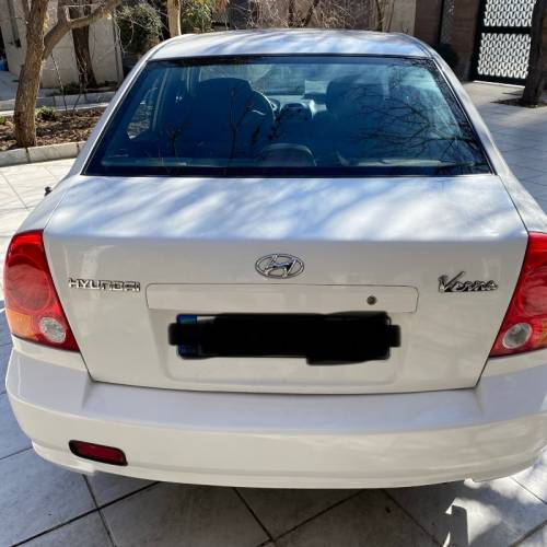 هیوندای مدل ورنا دنده ای سال 1384  کارکرده