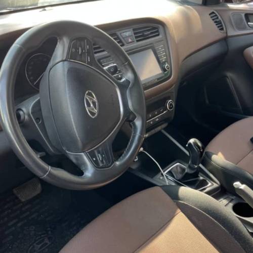 هیوندای مدل I20 سال 2015  کارکرده