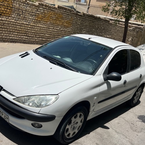 پژو (PEUGEOT) 206 تیپ 2 سال 1390