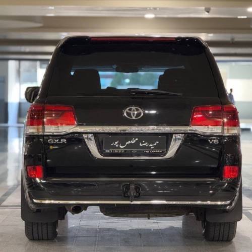 تویوتا مدل لندکروز چهار در سال 2011  کارکرده
