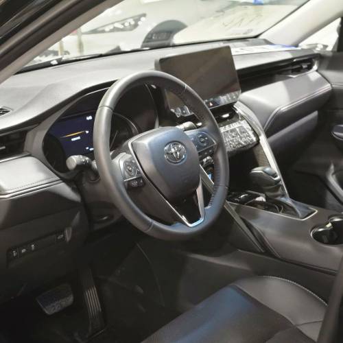 تویوتا ونزا مدل 2024