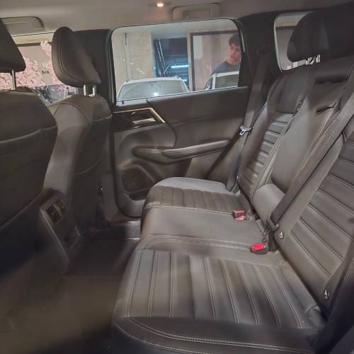 میتسوبیشی اوتلندر مدل 2023