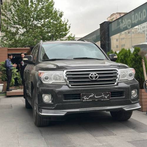 تویوتا لندکروز مدل ۲۰۰۹