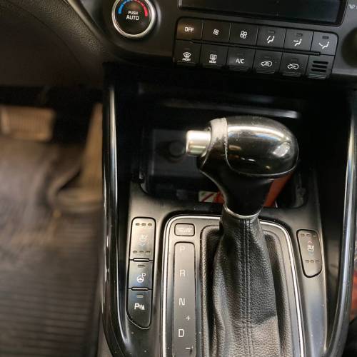 کیا کارنز مدل ۲۰۱۶