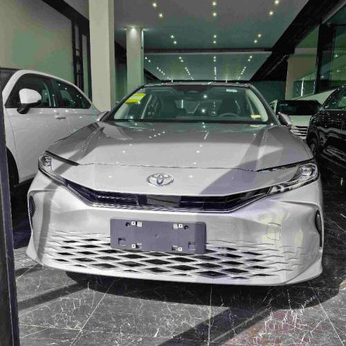 تویوتا مدل کمری XLE سال 2025  صفر