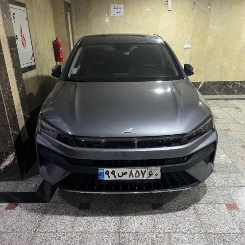 کی ام سی مدل J7 سال 1403  کارکرده