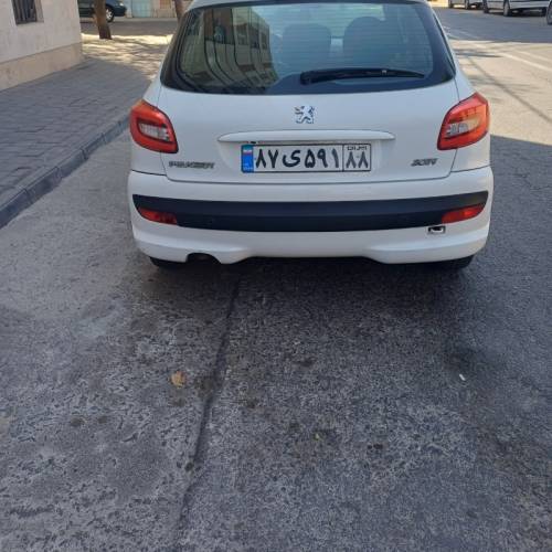پژو مدل 207 پانوراما دنده ای TU5 سال 1401  کارکرده