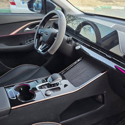 فونیکس مدل FX پریمیوم FWD سال 1402  کارکرده