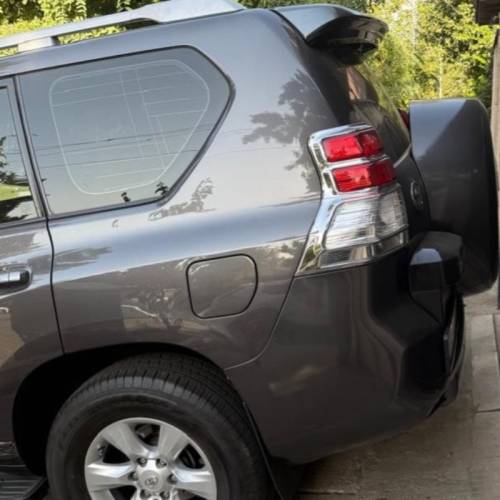 تویوتا مدل پرادو چهار در 4 سیلندر سال 2012  کارکرده