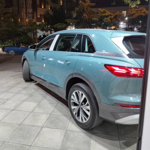 آئودی مدل Q5 e-tron سال 2024  صفر