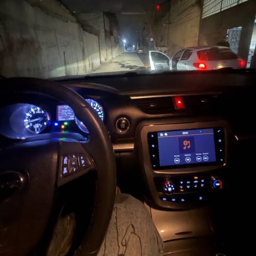 کی ام سی مدل T8 سال 1402  کارکرده