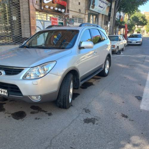 هیوندای مدل وراکروز سال 2010  کارکرده