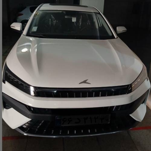 کی ام سی مدل J7 سال 1402  کارکرده