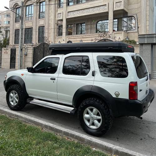 نیسان (NISSAN) رونیز سال 1388