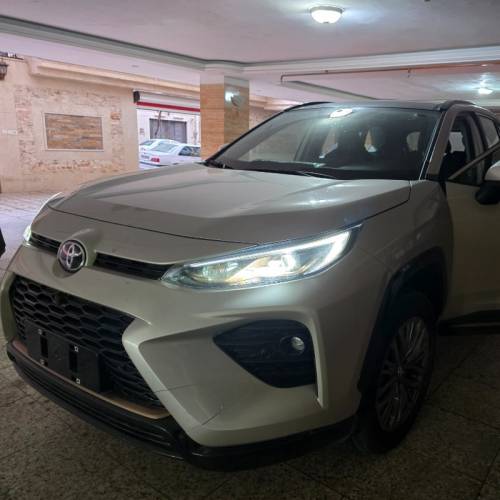 تویوتا مدل وایلندر 2.0 لیتر دو دیفرانسیل سال 2025  صفر