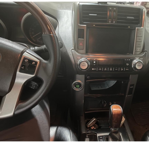 تویوتا مدل پرادو چهار در 6 سیلندر آفرود سال 2010  کارکرده