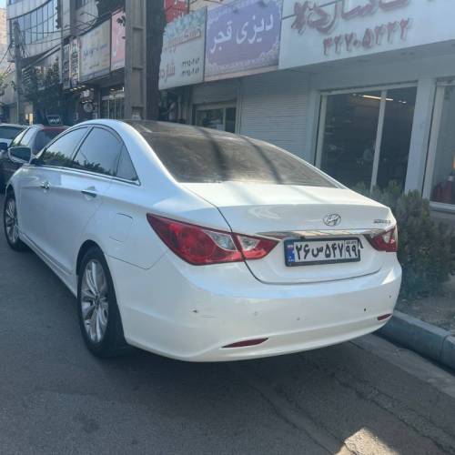 هیوندای مدل سوناتا YF  کارکرده