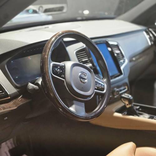 ولوو xc90 مدل ۲۰۱۷