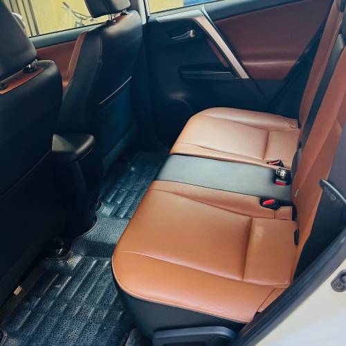 تویوتا مدل راوفور سال 2017  کارکرده