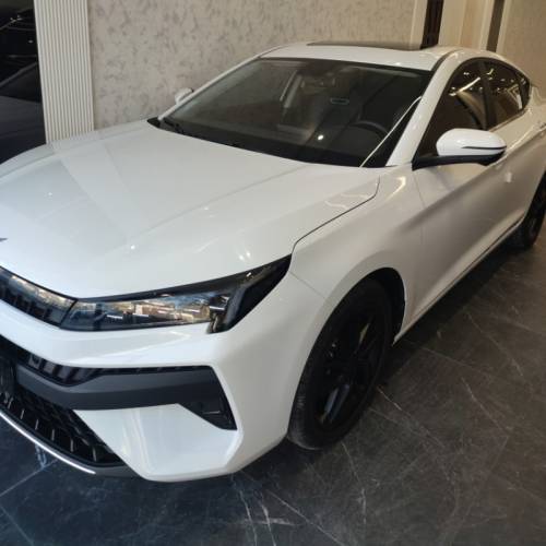 کی ام سی مدل J7 سال 1403  کارکرده