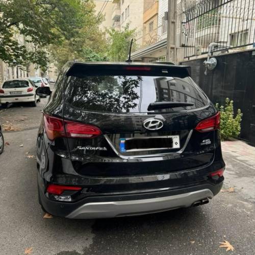 هیوندای مدل سانتافه 4 سیلندر دو دیفرانسیل سال 2016  کارکرده
