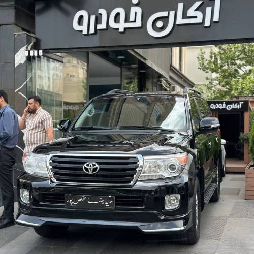 لندکروز مدل ۲۰۱۳