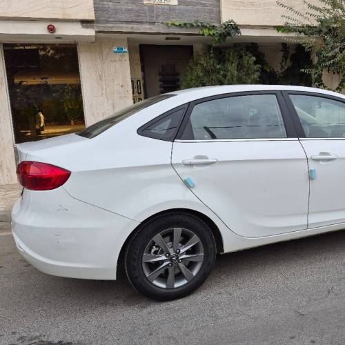 جک مدل J4 سال 1402  کارکرده