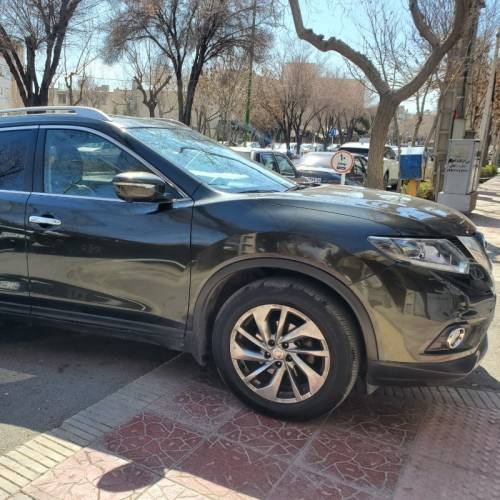 نیسان مدل ایکس تریل سال 2017  کارکرده