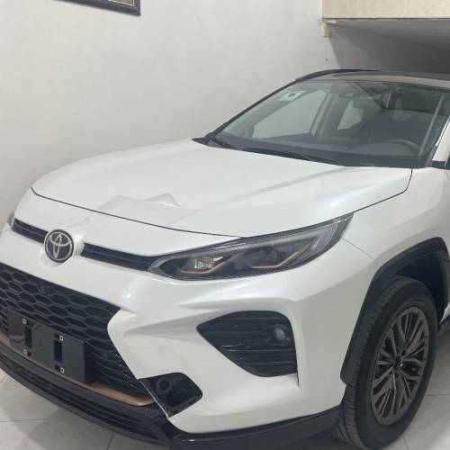 تویوتا مدل وایلندر 2.0 لیتر دو دیفرانسیل سال 2025  صفر