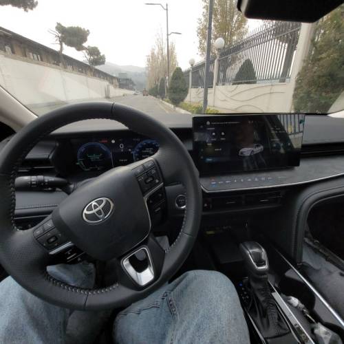 تویوتا مدل کمری هیبرید 2.5 لیتر پریمیوم ادیشن سال 2025  صفر