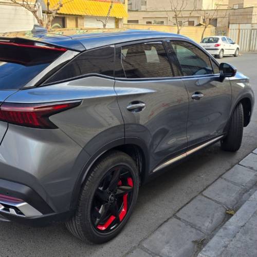 فونیکس مدل FX پریمیوم FWD سال 1402  کارکرده