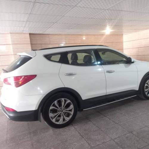 هیوندای مدل سانتافه 4 سیلندر دو دیفرانسیل سال 2015  کارکرده