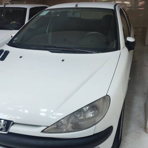پژو مدل 206 SD V8 سال 1394  کارکرده