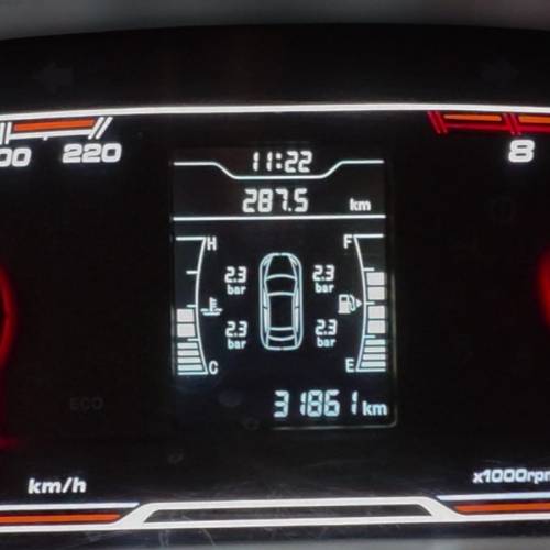 ام وی ام مدل X22 دنده ای اسپرت لاکچری سال 1401  کارکرده