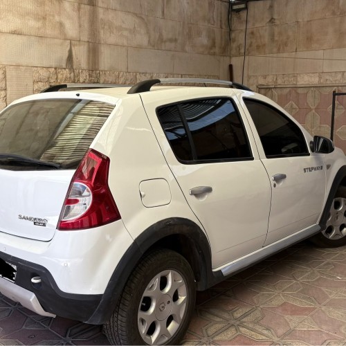 رنو (RENAULT) ساندرو استپ وی اتوماتیک سال 1397