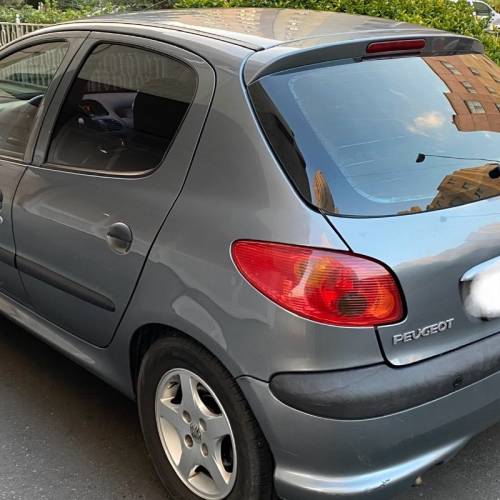 پژو مدل 206 سال 1395  کارکرده