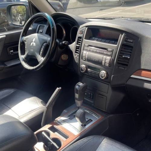 میتسوبیشی مدل پاجرو دو در سال 2010  کارکرده