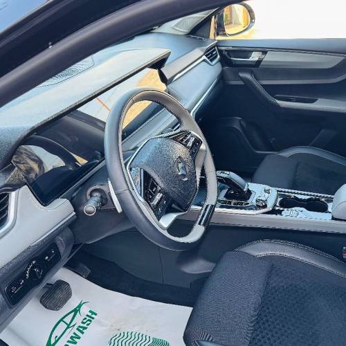 ری را مدل 1.7 لیتر توربو 6 سرعته اتوماتیک سال 1403  کارکرده